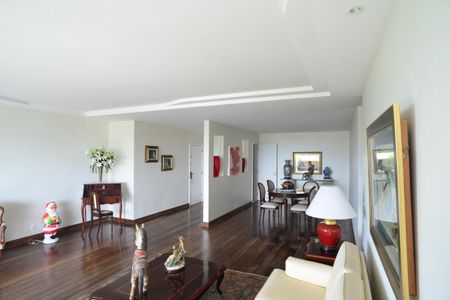 Sala de apartamento à venda com 4 quartos, 210m² em Barra da Tijuca, Rio de Janeiro
