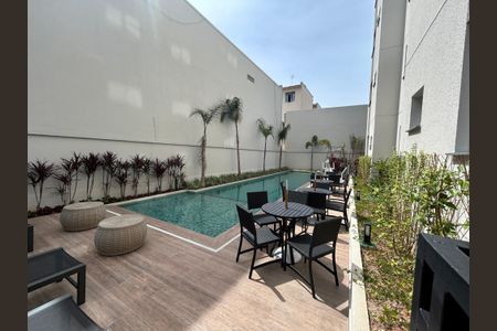 Apartamento à venda com 32m², 1 quarto e 1 vagaÁrea comum - Piscina