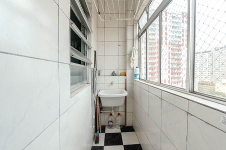 Apartamento para alugar com 74m², 1 quarto e sem vagaÁrea de Serviço