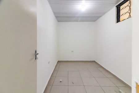 Quarto 1 de kitnet/studio para alugar com 2 quartos, 35m² em Vila Dalva, São Paulo
