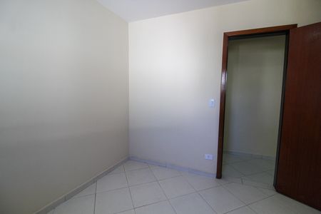 Cozinha de apartamento para alugar com 1 quarto, 35m² em Vila Dalva, São Paulo
