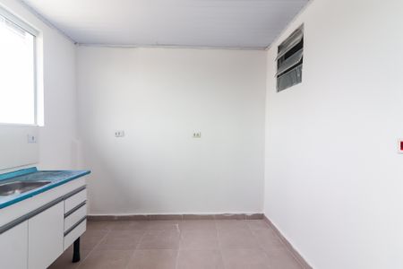 Sala/Cozinha de kitnet/studio para alugar com 2 quartos, 35m² em Vila Dalva, São Paulo