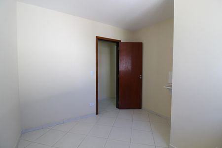 Cozinha de apartamento para alugar com 1 quarto, 35m² em Vila Dalva, São Paulo