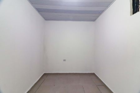 Quarto 1 de kitnet/studio para alugar com 2 quartos, 35m² em Vila Dalva, São Paulo