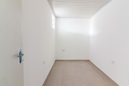 Quarto 2 de kitnet/studio para alugar com 2 quartos, 35m² em Vila Dalva, São Paulo
