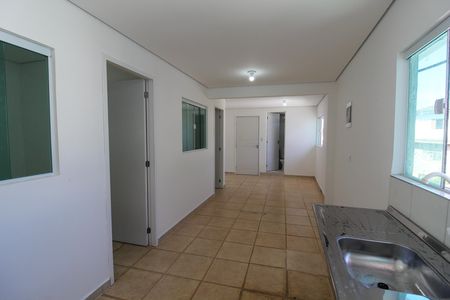 Sala/Cozinha de apartamento para alugar com 2 quartos, 40m² em Vila Dalva, São Paulo