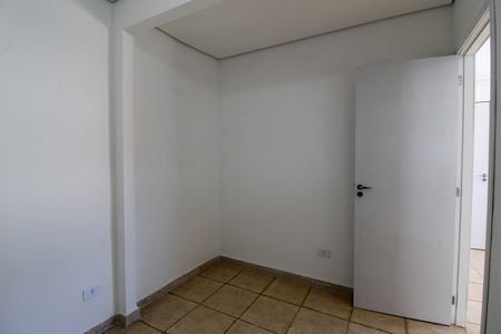 Quarto 1 de apartamento para alugar com 2 quartos, 40m² em Vila Dalva, São Paulo