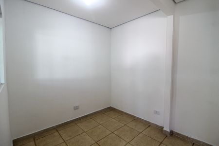 Quarto 1 de apartamento para alugar com 2 quartos, 40m² em Vila Dalva, São Paulo