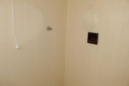 Banheiro Social de kitnet/studio para alugar com 1 quarto, 32m² em Barra Funda, São Paulo