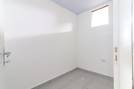Quarto 2 de kitnet/studio para alugar com 2 quartos, 24m² em Vila Dalva, São Paulo