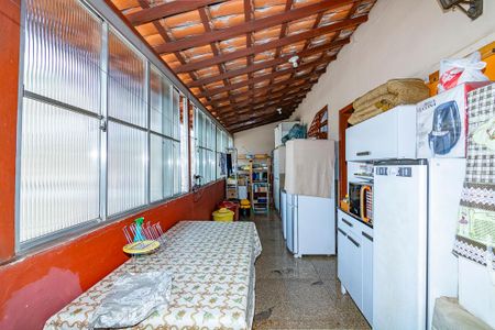 Casa à venda com 432m², 3 quartos e 2 vagas Casa à venda com 432m², 3 quartos e 2 vagasÁrea de Serviço