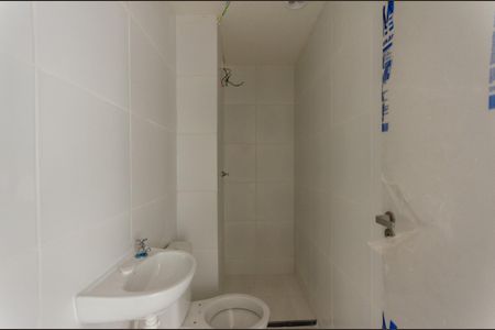 Apartamento à venda com 31m², 2 quartos e sem vaga Apartamento à venda com 31m², 2 quartos e sem vagaBanheiro