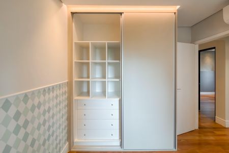 Apartamento à venda com 117m², 3 quartos e 2 vagasQuarto 1 - Armários