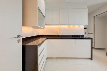 Apartamento à venda com 117m², 3 quartos e 2 vagasCozinha