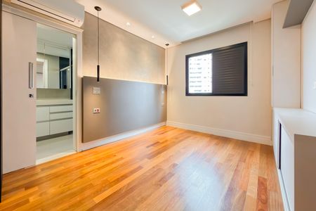 Apartamento à venda com 117m², 3 quartos e 2 vagasSuíte 