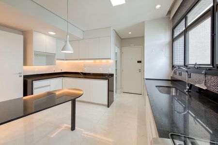 Apartamento à venda com 117m², 3 quartos e 2 vagasCozinha