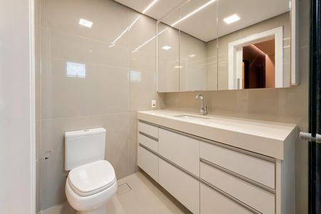 Apartamento à venda com 117m², 3 quartos e 2 vagasBanheiro da Suíte