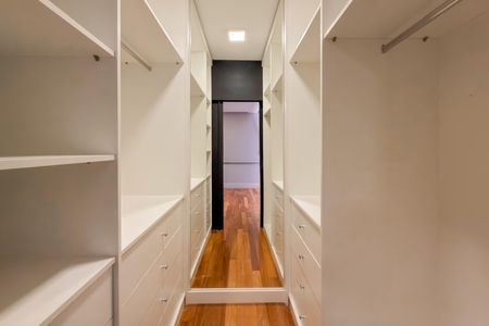 Apartamento à venda com 117m², 3 quartos e 2 vagasCloset da suíte