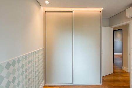 Apartamento à venda com 117m², 3 quartos e 2 vagasQuarto 1 - Armários