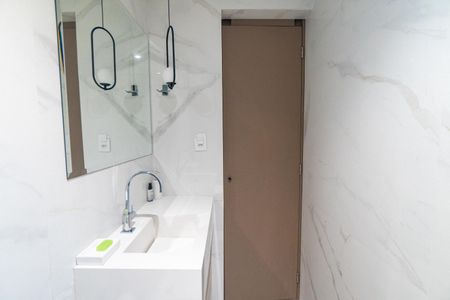 Apartamento para alugar com 79m², 2 quartos e 1 vaga Apartamento para alugar com 79m², 2 quartos e 1 vagaBanheiro da Suíte
