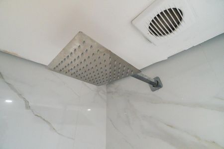 Apartamento para alugar com 79m², 2 quartos e 1 vaga Apartamento para alugar com 79m², 2 quartos e 1 vagaBanheiro da Suíte Detalhe