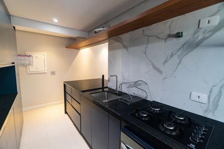 Apartamento para alugar com 79m², 2 quartos e 1 vaga Apartamento para alugar com 79m², 2 quartos e 1 vagaCozinha e Área de Serviço