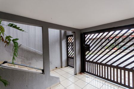 Casa à venda com 90m², 2 quartos e 1 vaga