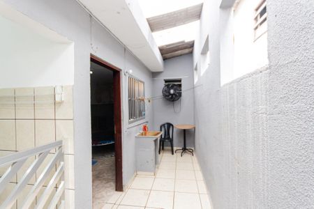 Casa à venda com 90m², 2 quartos e 1 vaga
