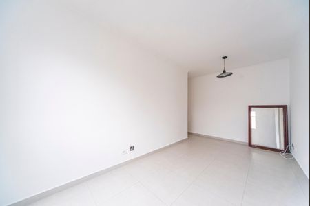 Sala de apartamento à venda com 2 quartos, 49m² em Cidade São Jorge, Santo André