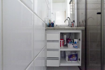 Apartamento à venda com 84m², 3 quartos e 1 vaga Apartamento à venda com 84m², 3 quartos e 1 vagaBanheiro social