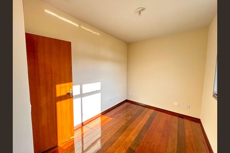 Apartamento para alugar com 3 quartos, 70m² em Santa Monica, Belo Horizonte