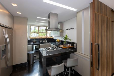 Apartamento para alugar com 83m², 2 quartos e 2 vagasCozinha