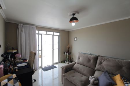 Apartamento à venda com 93m², 2 quartos e 2 vagasSala