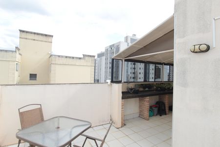 Apartamento à venda com 93m², 2 quartos e 2 vagasCobertura