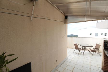 Apartamento à venda com 93m², 2 quartos e 2 vagasCobertura