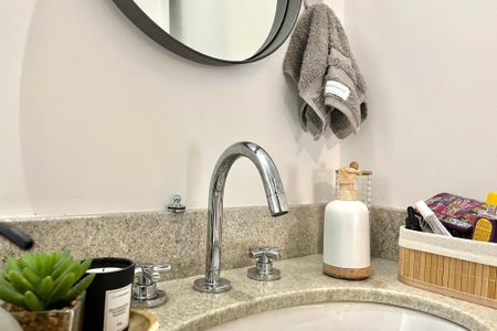 Apartamento à venda com 75m², 2 quartos e 1 vaga Apartamento à venda com 75m², 2 quartos e 1 vagaBanheiro da Suíte