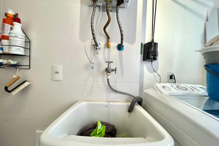 Apartamento à venda com 75m², 2 quartos e 1 vaga Apartamento à venda com 75m², 2 quartos e 1 vagaÁrea de Serviço