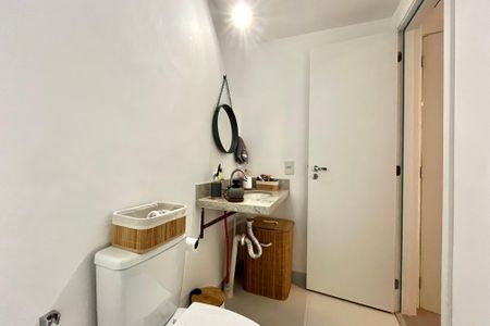 Apartamento à venda com 75m², 2 quartos e 1 vaga Apartamento à venda com 75m², 2 quartos e 1 vagaBanheiro da Suíte