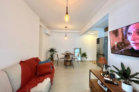 Sala de apartamento à venda com 2 quartos, 75m² em Jardim Prudência, São Paulo