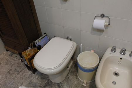 Casa de condomínio à venda com 293m², 6 quartos e 2 vagasBanheiro da Suíte