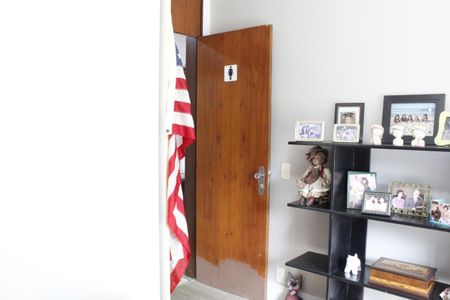 Casa de condomínio à venda com 293m², 6 quartos e 2 vagasQuarto 4