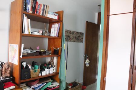 Casa de condomínio à venda com 293m², 6 quartos e 2 vagasQuarto 3