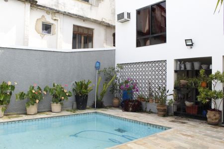 Casa de condomínio à venda com 293m², 6 quartos e 2 vagasPiscina