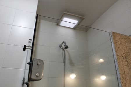 Casa de condomínio à venda com 293m², 6 quartos e 2 vagasBanheiro Social