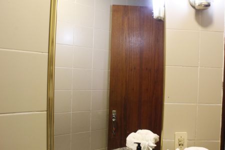 Casa de condomínio à venda com 293m², 6 quartos e 2 vagasLavabo