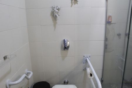 Casa de condomínio à venda com 293m², 6 quartos e 2 vagasBanheiro Social