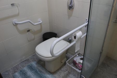 Casa de condomínio à venda com 293m², 6 quartos e 2 vagasBanheiro Social