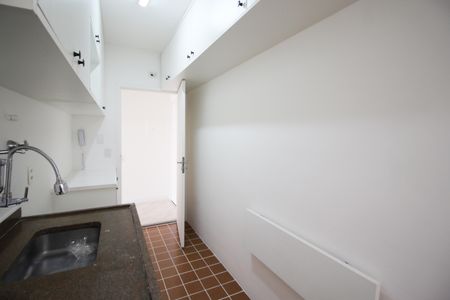 Apartamento para alugar com 65m², 2 quartos e 1 vagaCozinha