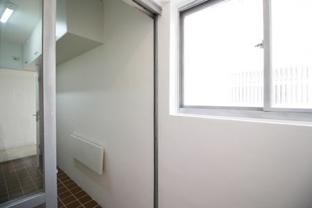 Apartamento para alugar com 65m², 2 quartos e 1 vagaÁrea de Serviço