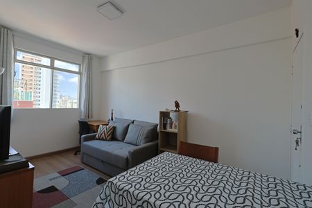 Sala de apartamento à venda com 1 quarto, 40m² em Carmo, Belo Horizonte